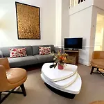 L\'Appartement Pierre Charron L